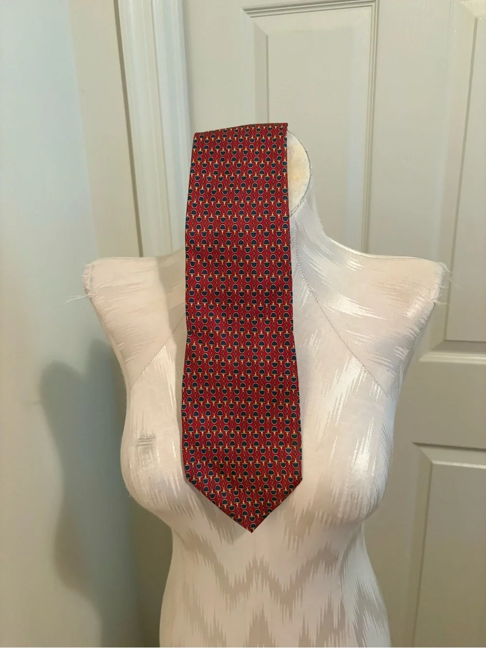 Gucci red signature print Silk Tie $275 vintage